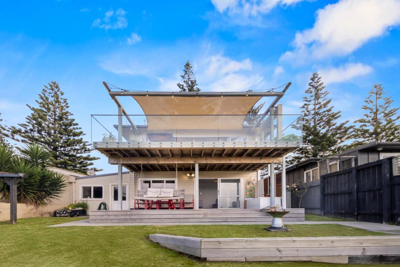 Villa Taranaki Beach House - Great Sea Views à Waitara Extérieur photo